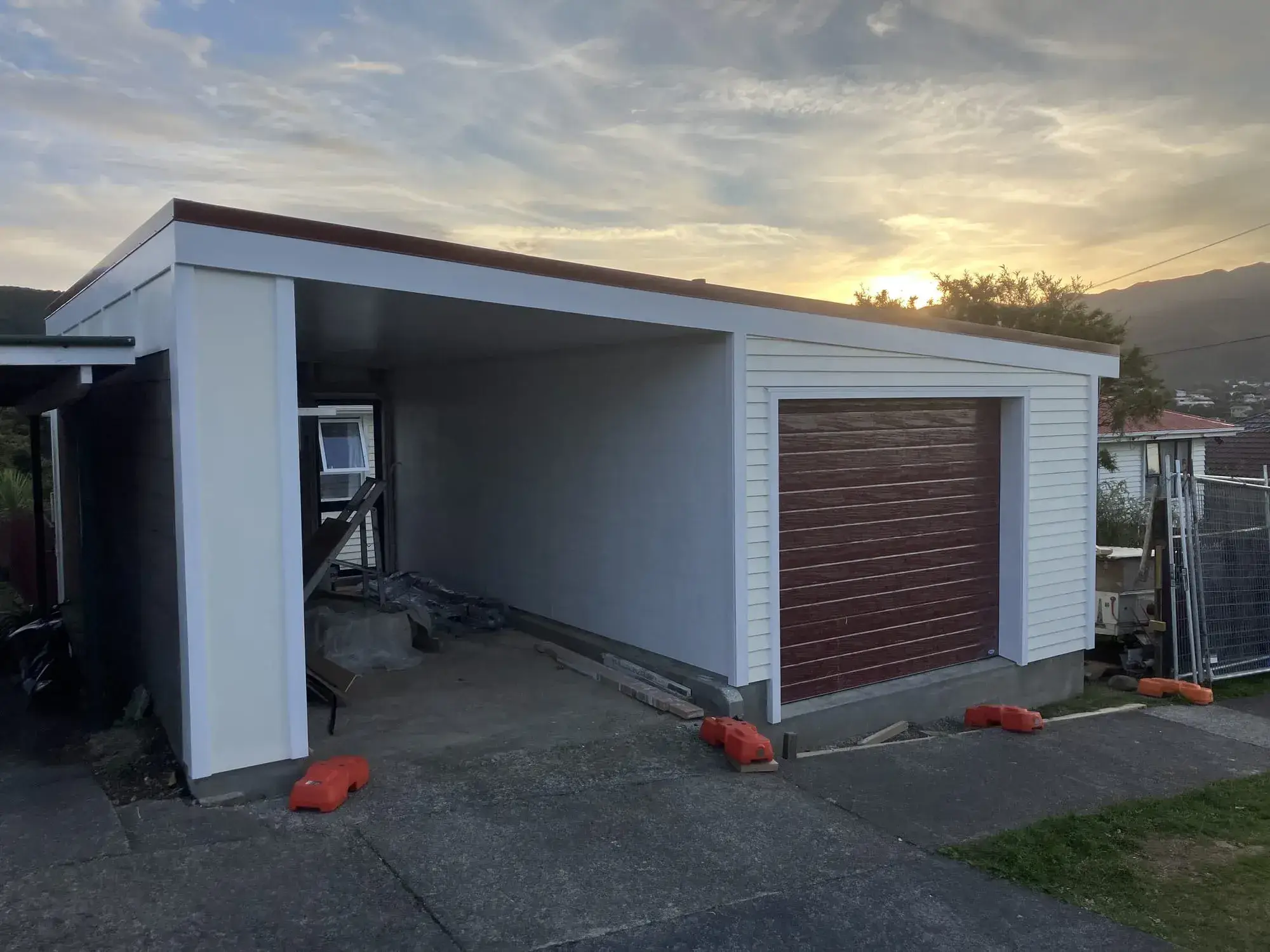 Tawa Garage, photo 16